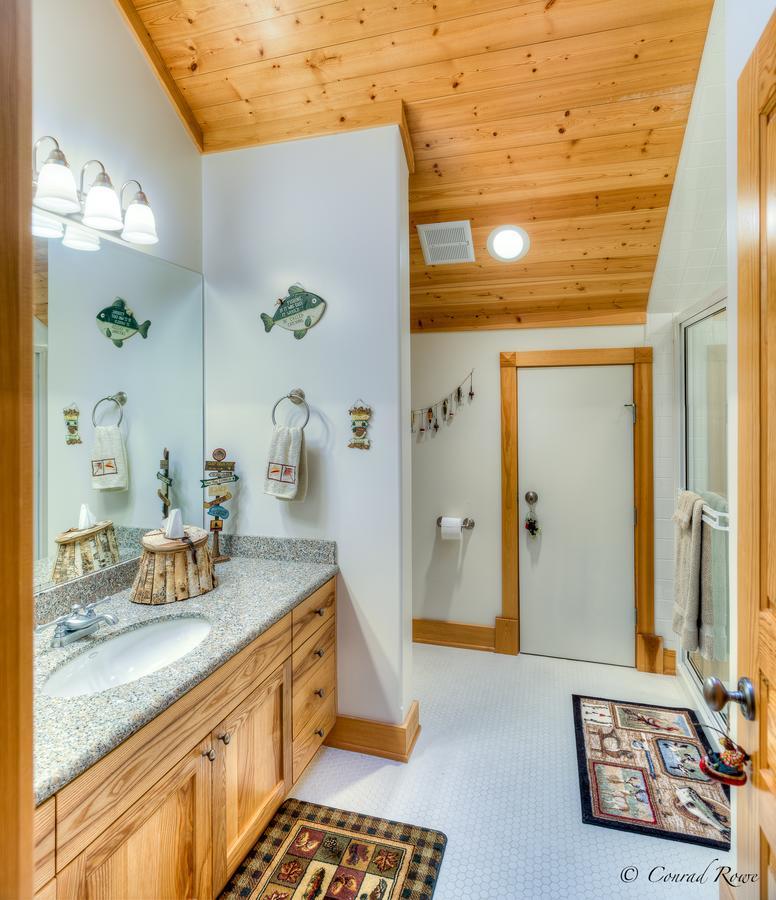 The Lodge At Trout Creek Bed And Breakfast Екстериор снимка